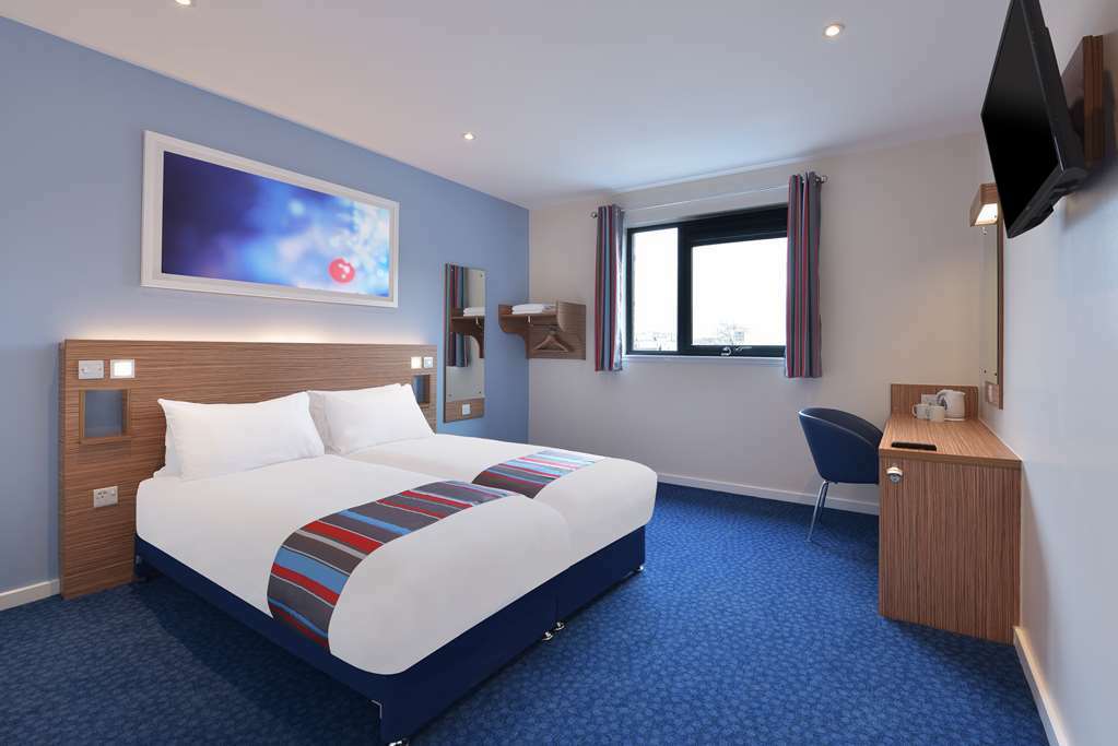 Ibis Budget London Heathrow Central Cranford Номер фото